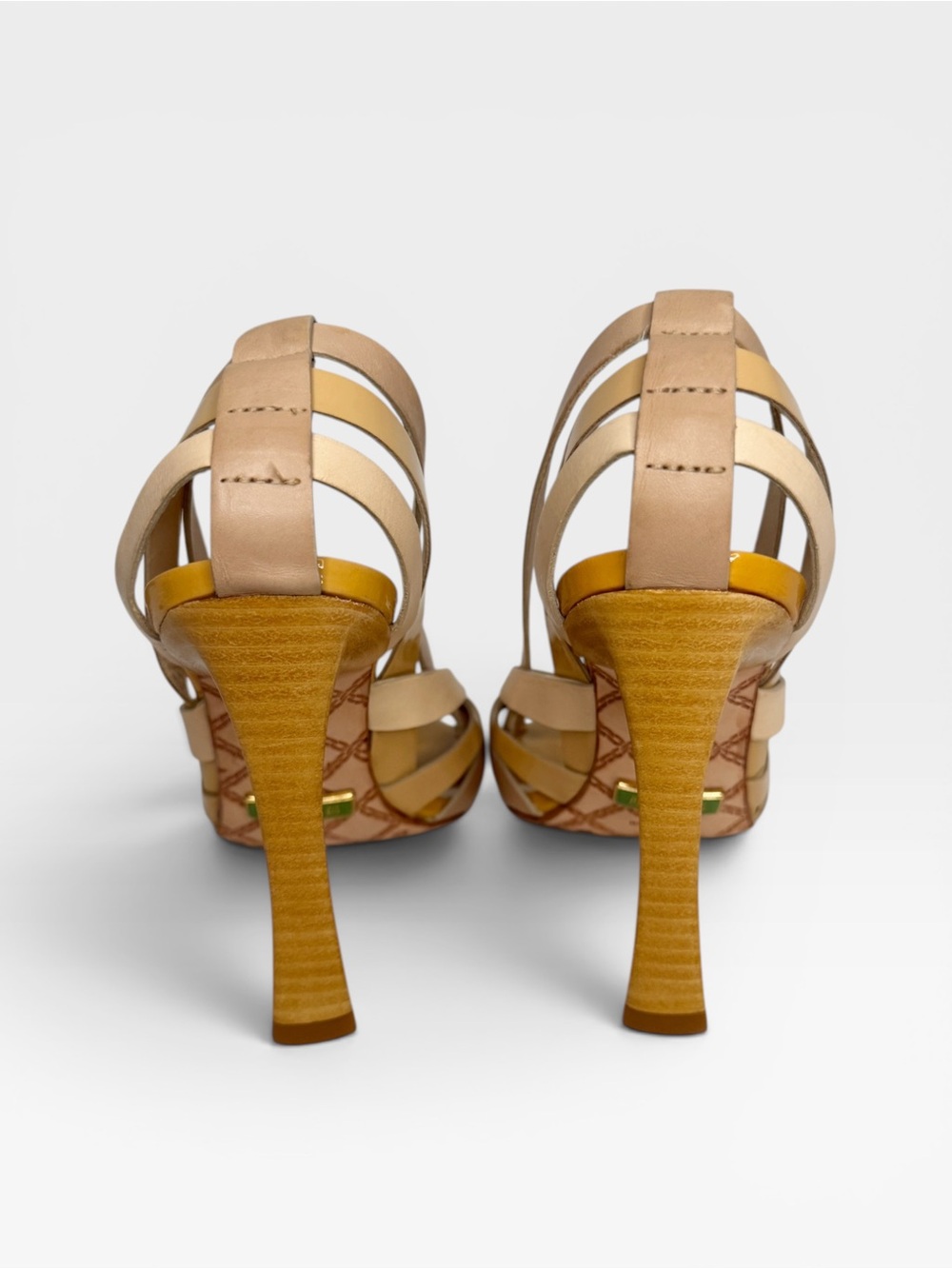 L.A.M.B. Tan Beige Leather Strappy Heels Sandals Size 5.5 NWOB - Picture 2 of 7